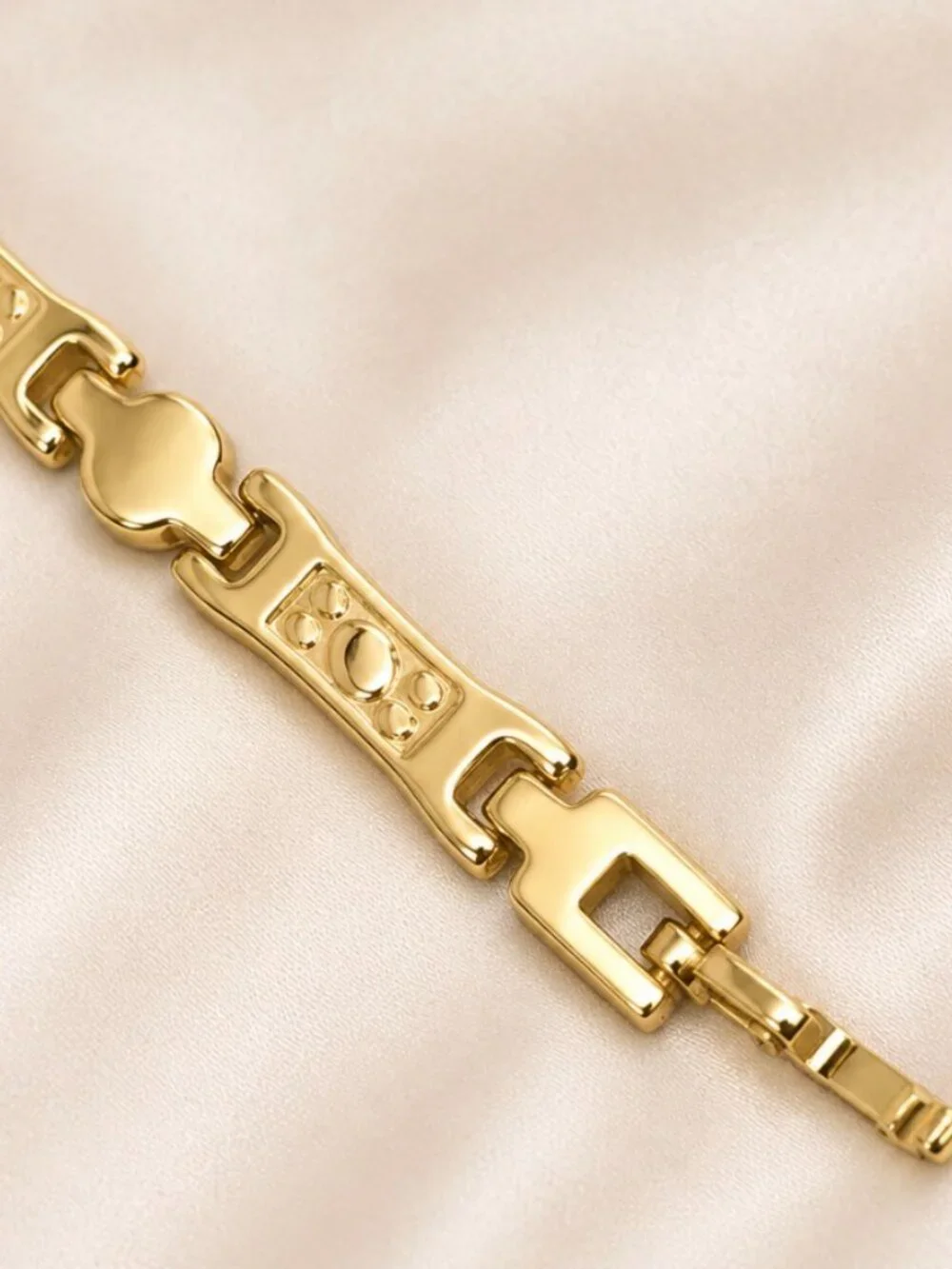 Gold Link Bracelet-14K Gold Plated-Minimalist- New!